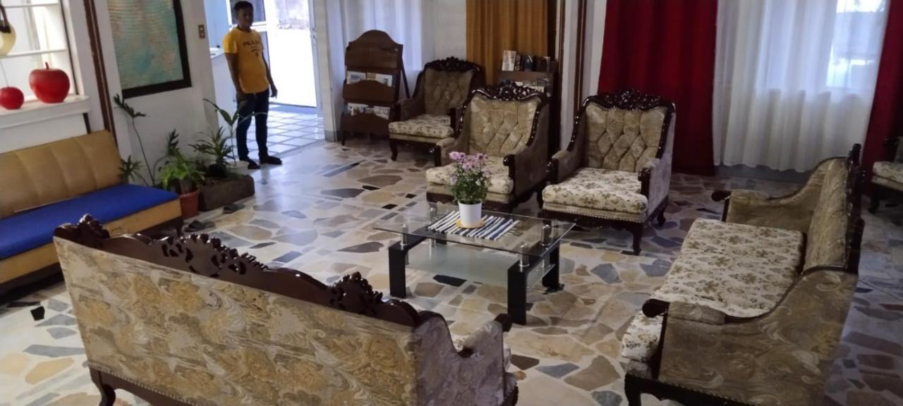 2 Hotel Saleh Angeles Eksteriør bilde