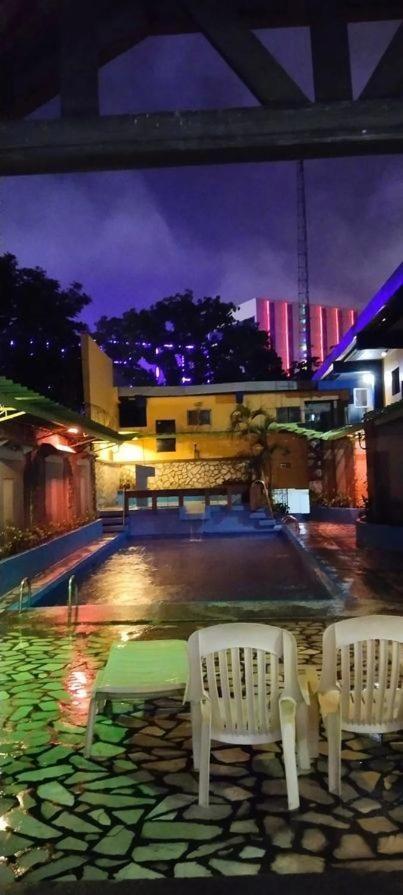 2 Hotel Saleh Angeles Eksteriør bilde