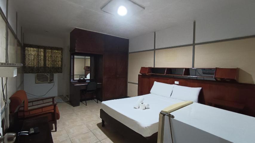 2 Hotel Saleh Angeles Eksteriør bilde
